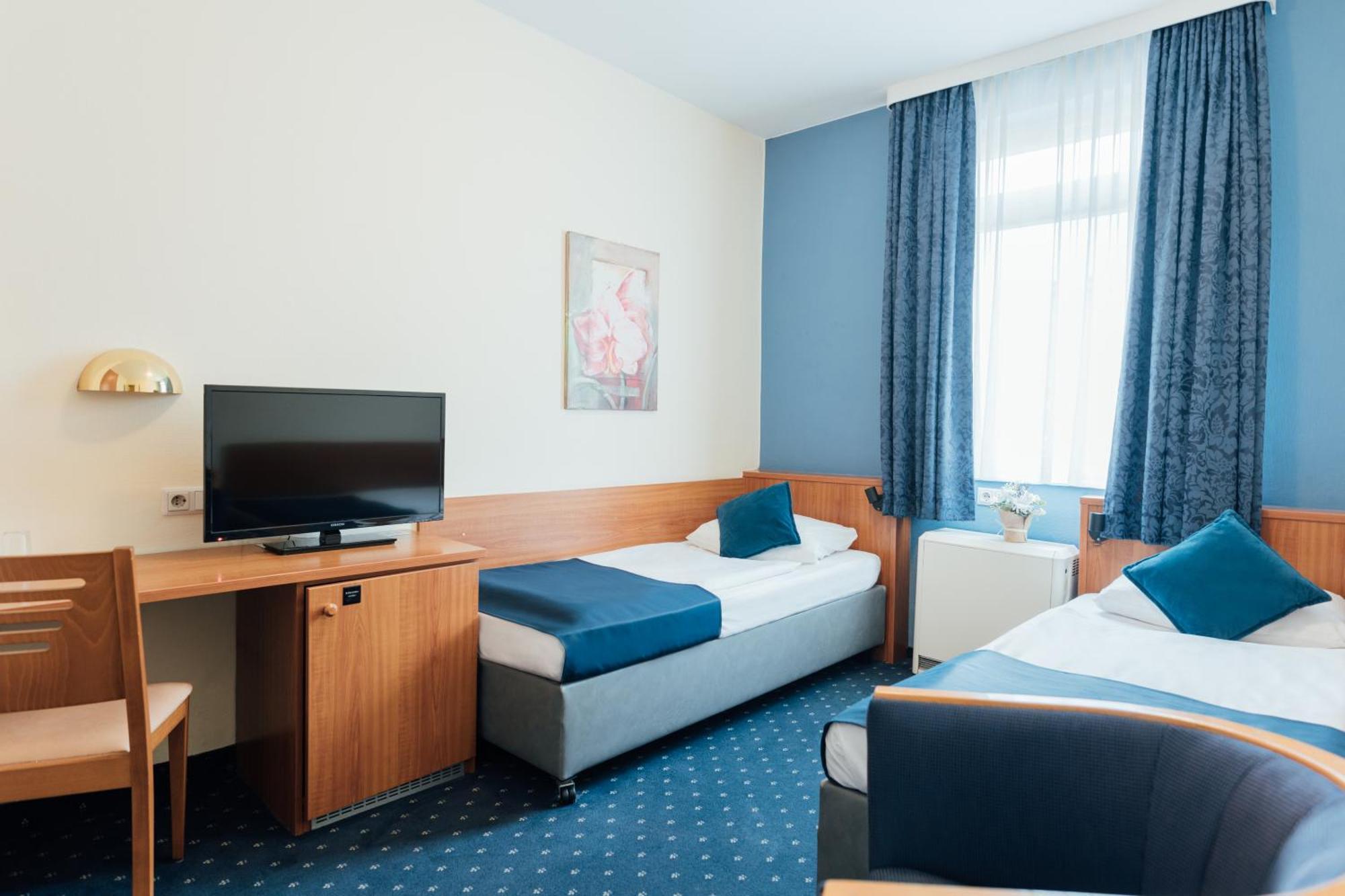 Hotel Commerz Hamburg Bagian luar foto