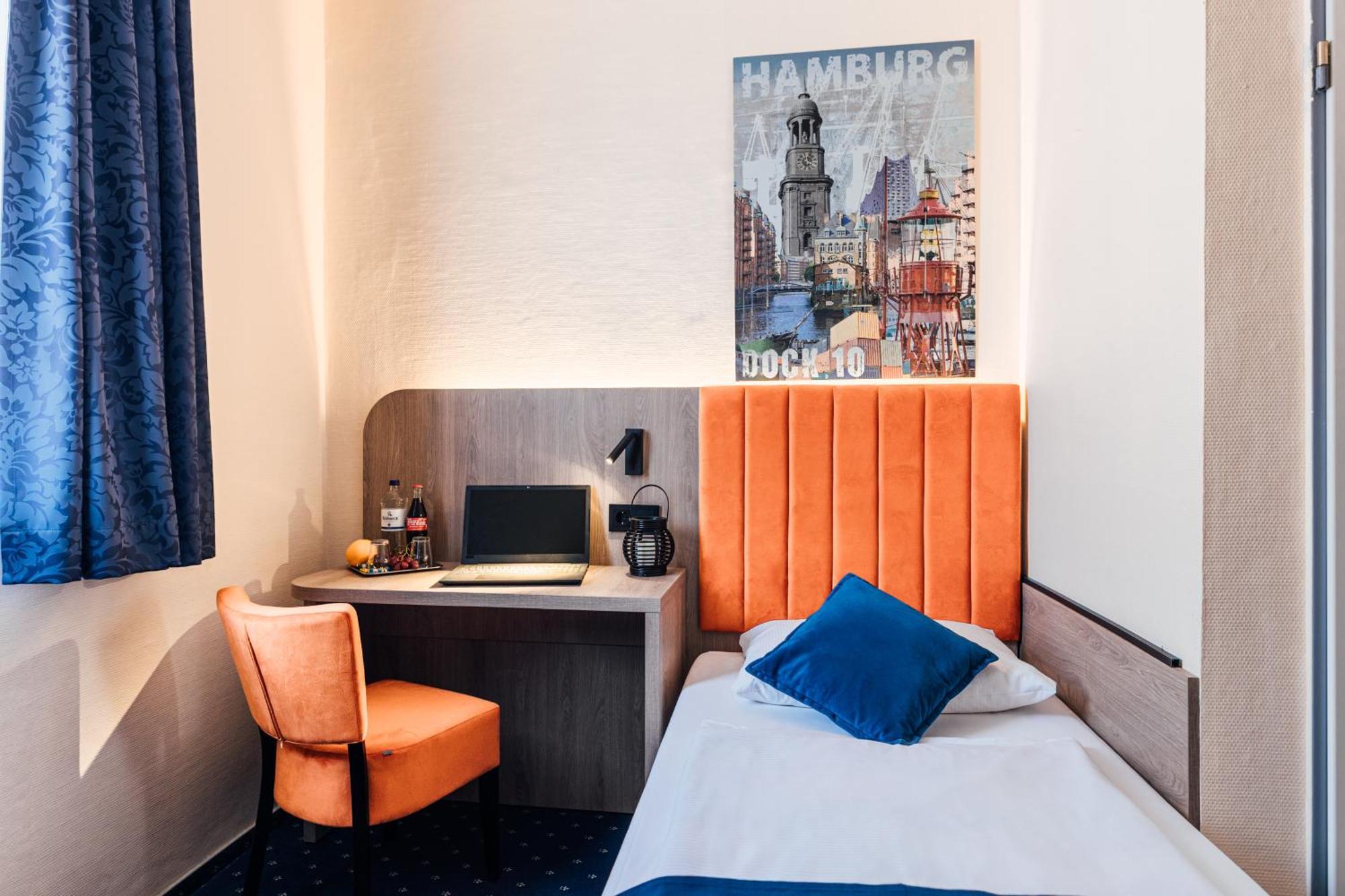Hotel Commerz Hamburg Bagian luar foto