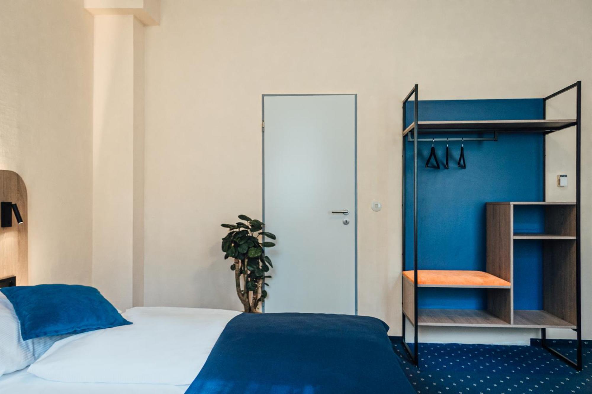 Hotel Commerz Hamburg Bagian luar foto